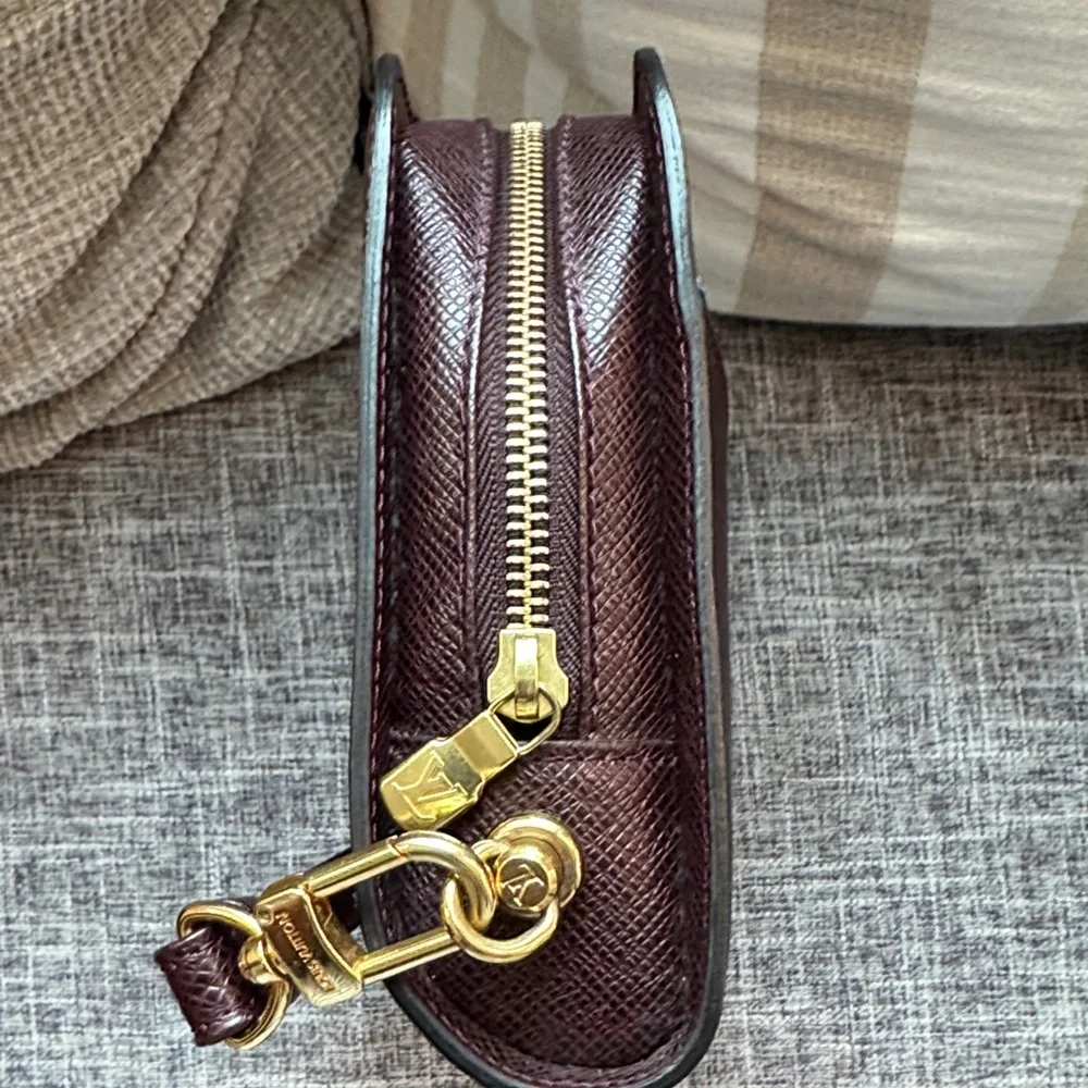 Louis Vuitton Burgundy Women’s Clutch